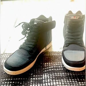 Bilt motorcycle high top sneaker brand new not in box Size 9